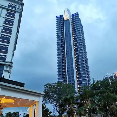 Free Netflix! Zas Suite At Troika Residence, Kb Kota Bharu Exterior photo